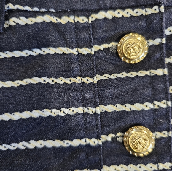 Kenar Shorts - Picture 2 of 3